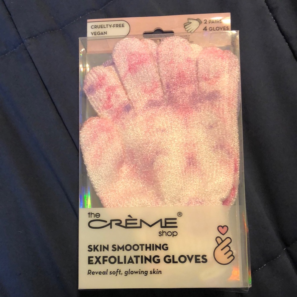 The Crème Shop Pink Exfoliating Gloves